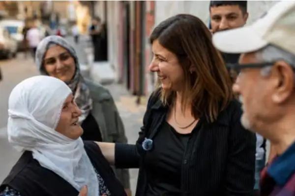Diyarbakır'da eşbaşkanlardan esnaf ziyareti