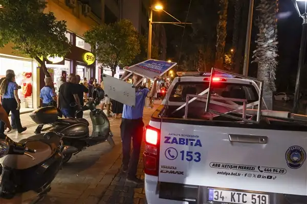 Antalya'da kaldırım işgallerine yönelik denetim