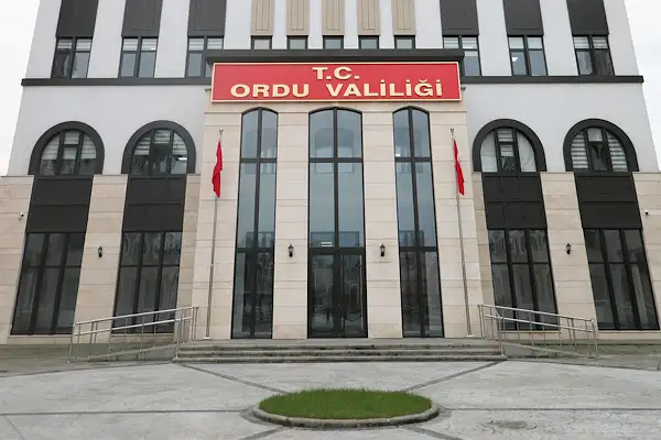 Ordu Valiliği: Denize girmek bir gün süreyle yasaklandı