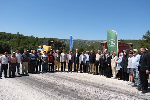 Büyükşehir'den Kelesli çiftçilere yüzde 100 destekli buğday hasadı