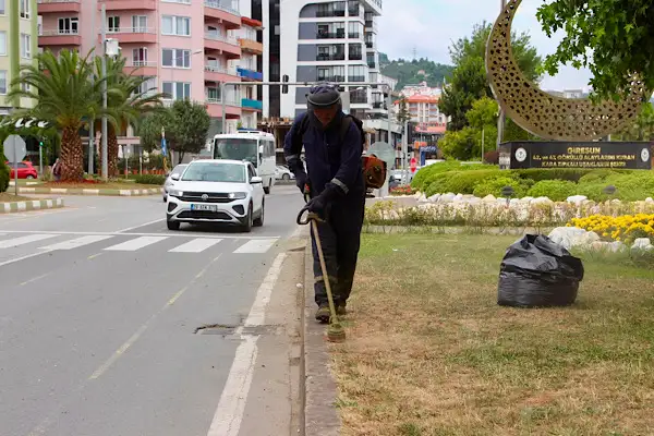 Giresun’da şehir genelinde çevre temizliği ve bakım çalışması yapıldı