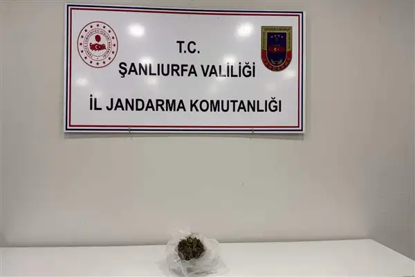 Şanlıurfa'da 100 gram esrar ele geçirildi