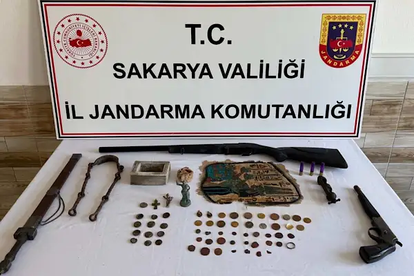 Sakarya’da tarihi eser operasyonu: 63 eser ele geçirildi