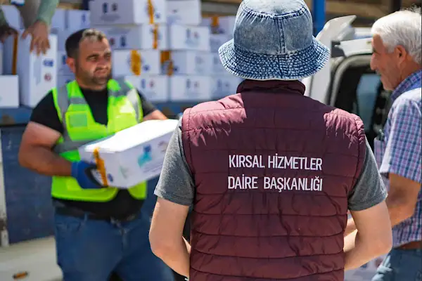 Ankara’da arı yetiştiricilerine 80 bin kilogramlık yem desteği