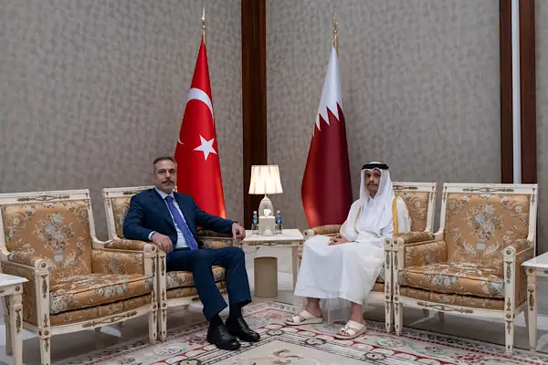 Katar Dışişleri Bakanı El Sani, Türk mevkidaşı Fidan ile görüştü