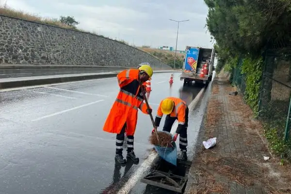 İBB, sağanak yağış için 5 bin 638 personelle sahada