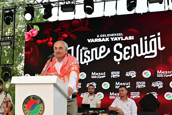 Korkuteli'nde Varsak Yaylası Vişne Şenliği düzenlendi
