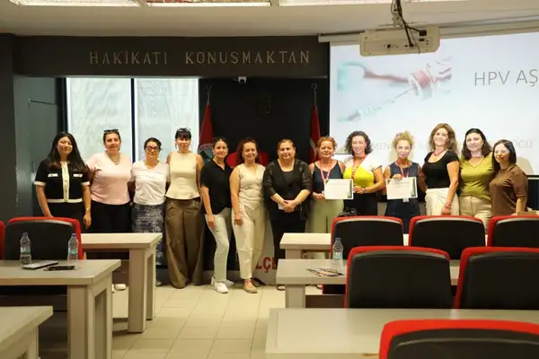 Menderes'te belediye çalışanlarına kadın sağlığı eğitimi verildi