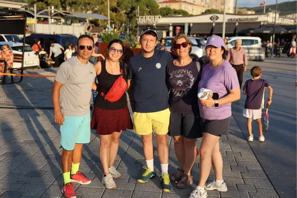 Gemlik'te tenis etkinliği düzenlendi