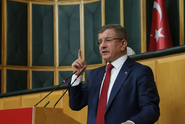 Davutoğlu'ndan Betül Üstün için taziye mesajı
