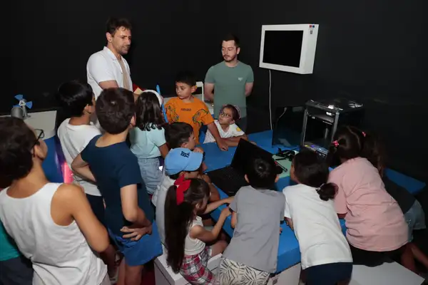 Konak’ta çocuklara 3D tasarım ve üretim deneyimi