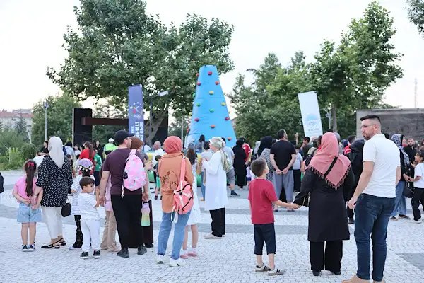 Hacılar Meydanı’nda çocuklar için etkinlik düzenlendi