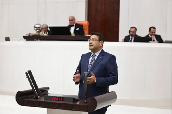 Şahin: Açlık sınırının altında emekli aylığını Meclis'e getirirken hiç arlanmıyorlar