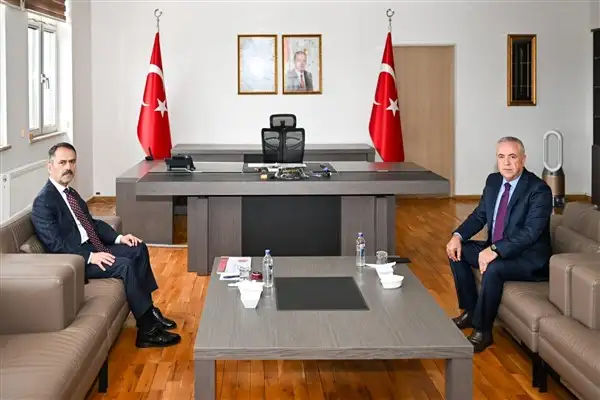 Vali Aktaş, Dilovası Kaymakamı Çelik'i ziyaret etti