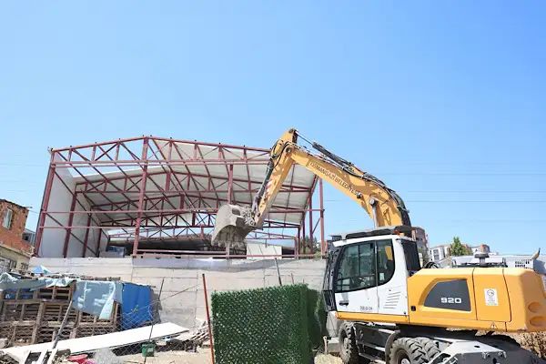 Osmangazi’de Yunuseli Mahallesi'ndeki kaçak yapı yıkıldı