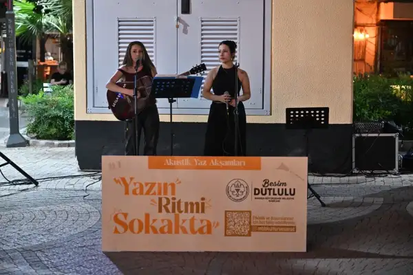 Manisa’da “Akustik Yaz Akşamları” etkinliği düzenlendi