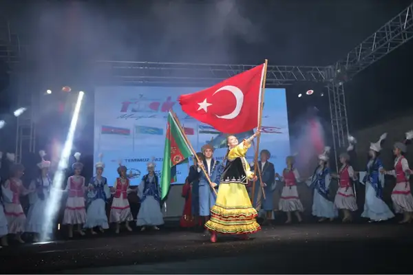 Tokat'ta 1. Uluslararası Tokat Türk Dünyası Müzik ve Dans Şöleni yapıldı