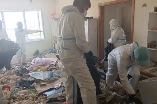 Nilüfer’de çöp evden 28 ton atık çıkarıldı