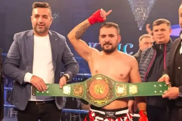 Batmanlı Milli Sporcu Cihan Kalık, Kars'ta profesyonel kemer için ringe çıkacak