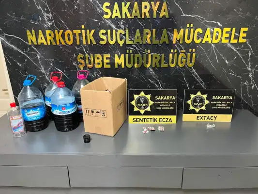 Tehdit amaçlı paylaşımlar yapan kişiye operasyon: 11 litre kaçak alkol ele geçirildi