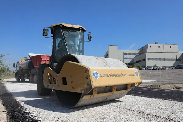 Bursa Şehir Hastanesi'nin iç yolları yenileniyor