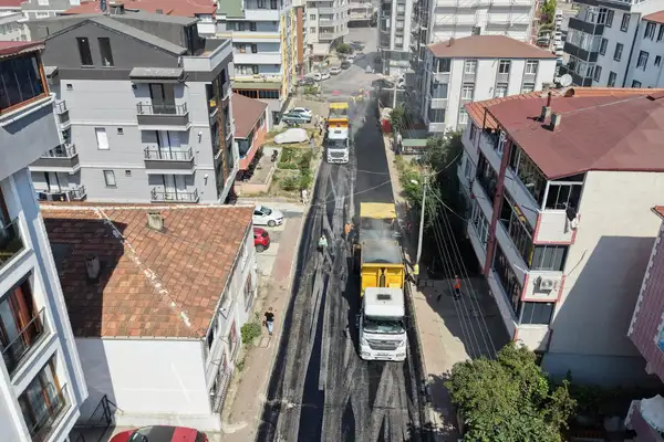 Özgürlük Mahallesi'nde 4 bin ton asfalt serimi tamamlandı