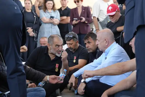 Özdağ: Hangi yasa yurttaşların basın açıklaması yapmasını engeller
