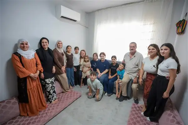 Başkan Mutlu, vatandaşları evlerinde ziyaret etti