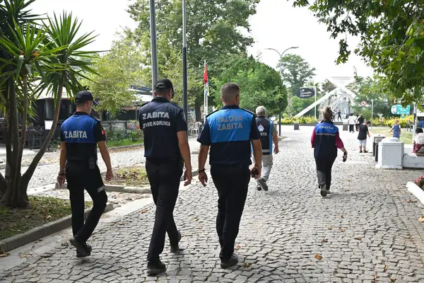 Yalova Belediyesi'nden ortak yaşam alanlarında çevre duyarlılığı çağrısı