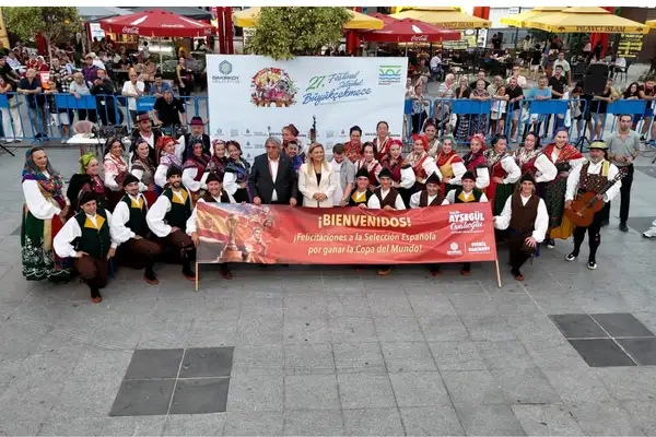 Dünya kültürleri Bakırköy'de bir araya geldi