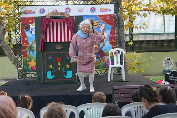 Maltepe’de yaz akşamları tiyatro ve konserlerle sürüyor