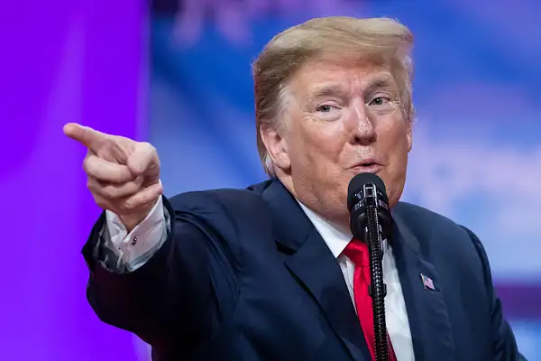 Trump: Şu anda binlerce fabrika inşa ediliyor