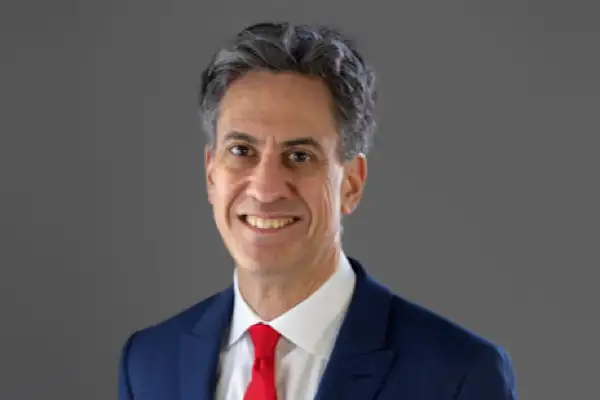 Miliband’dan Nepal’e destek mesajı