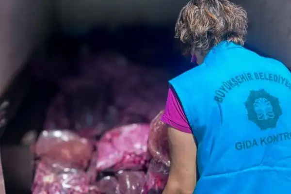 Halk sağlığını tehdit eden 3 ton sakatata el konuldu