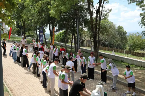 Petek Genç Kamp ve Gezi Programları yaz tatiline renk katıyor