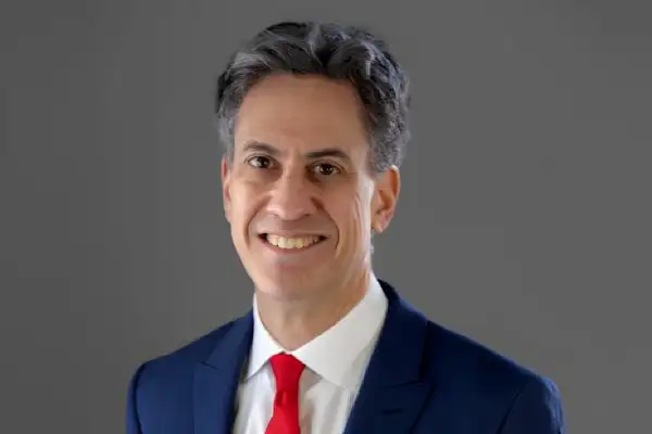 Miliband: Rusya’ya ekonomik baskı artırılmalı