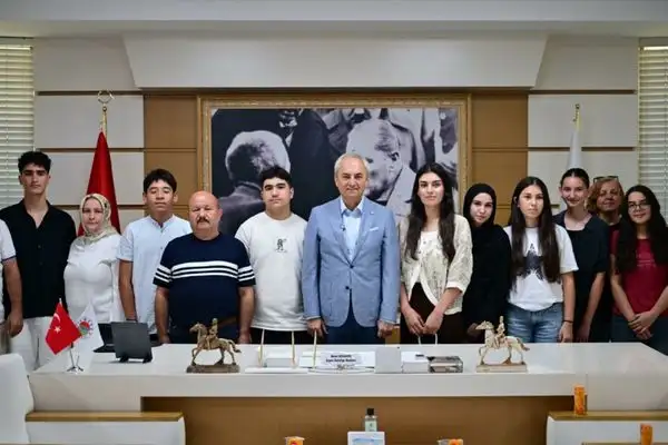 Kepez’in eğitim kurslarından LGS ve YKS başarısı