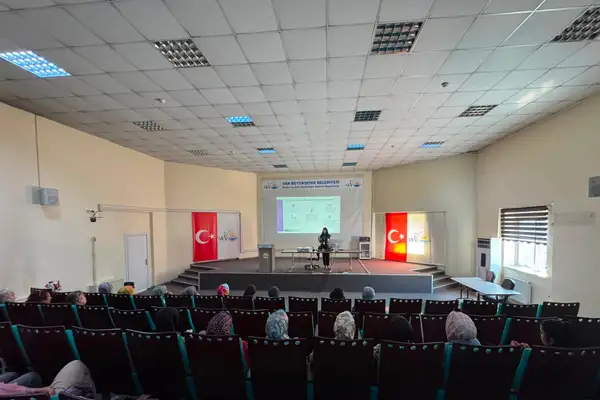 Van Büyükşehir Belediyesi personeline tütün bağımlılığı semineri