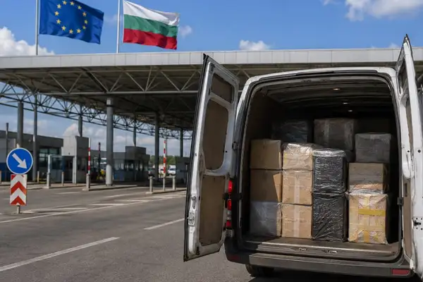 Kapitan Andreevo Sınır Kapısı'nda kaçak ilaç ve sigara ele geçirildi