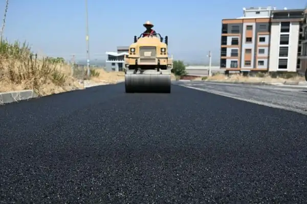 Turgutlu Ergenekon’da 4 bin ton asfalt serildi