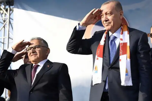 Başkan Büyükkılıç'tan AK Parti'ye 25. yıl mesajı