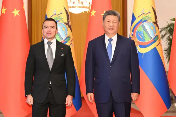 Xi Jinping, Ekvador Devlet Başkanı Noboa ile bir araya geldi