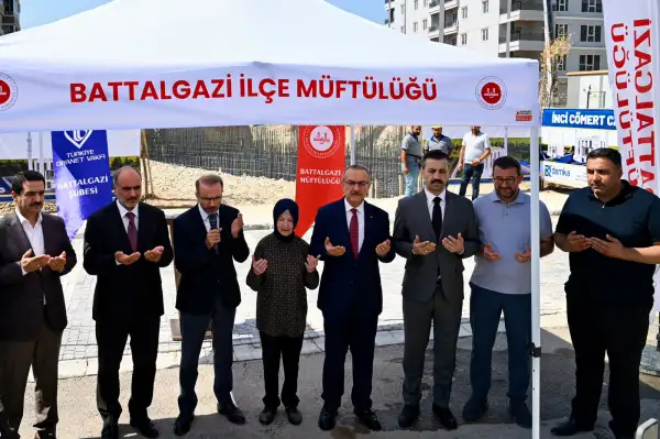 Malatya’da İnci Cömert Camii’nin temeli dualarla atıldı