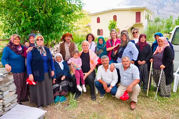 Başkan Özçelik, yaylalarda vatandaşlarla bir araya geldi
