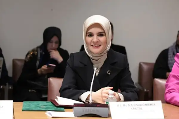 Göktaş: Annelerimizin daima yanında olmaya devam edeceğiz