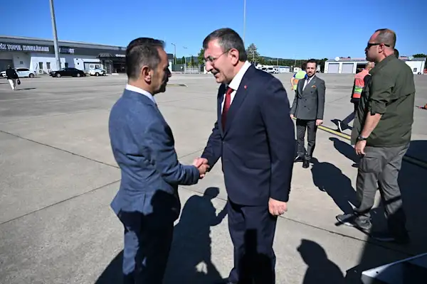 Vali Aktaş, Cumhurbaşkanı Yardımcısı Yılmaz’ı karşıladı