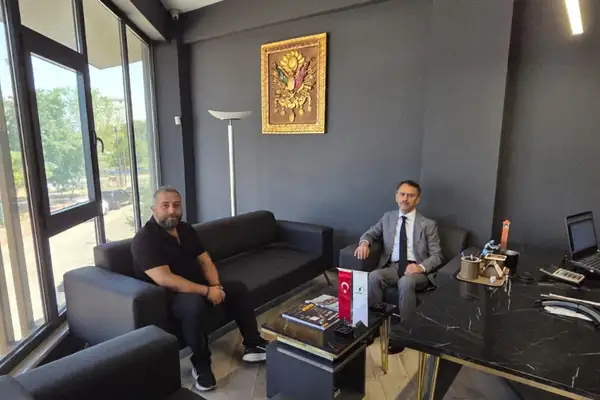 Kocaeli Valisi Aktaş, iş insanı Hikmet Kara’yı ziyaret etti