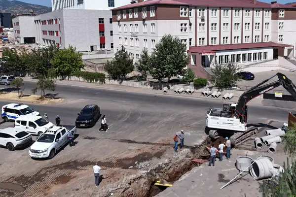 Bingöl’de yeni devlet hastanesine 617 metrelik altyapı