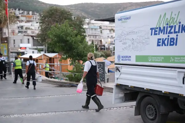 Bodrum Belediyesi yaz sezonu için Mobil Temizlik Ekibi kurdu