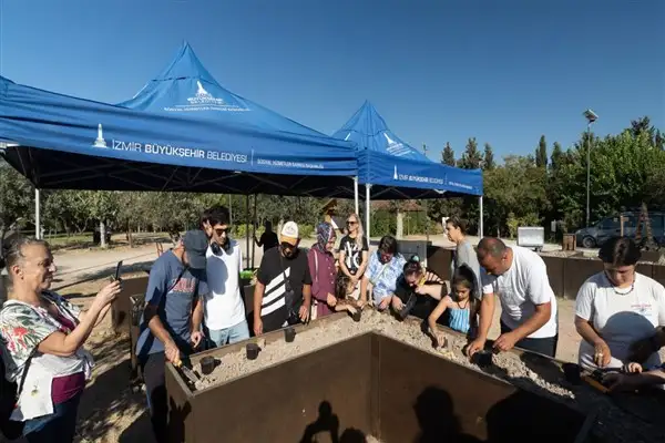 İzmir'de “Parkta Etkinlik Var” buluşmaları 103 etkinliğe ulaştı